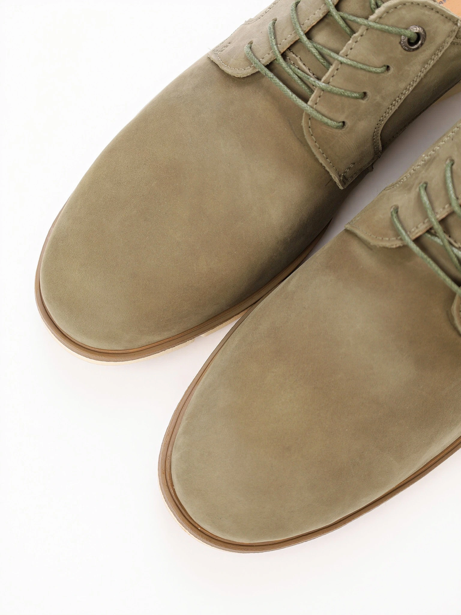 Туфли-дерби зеленого цвета со шнуровкой